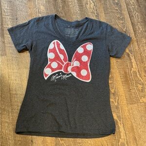 Disney Women’s Minnie Mouse Glittered Bow Heathered Black V-neck Shirt Size L